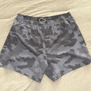 Mens All in Motion Gray Camo Shorts. Size Medium.